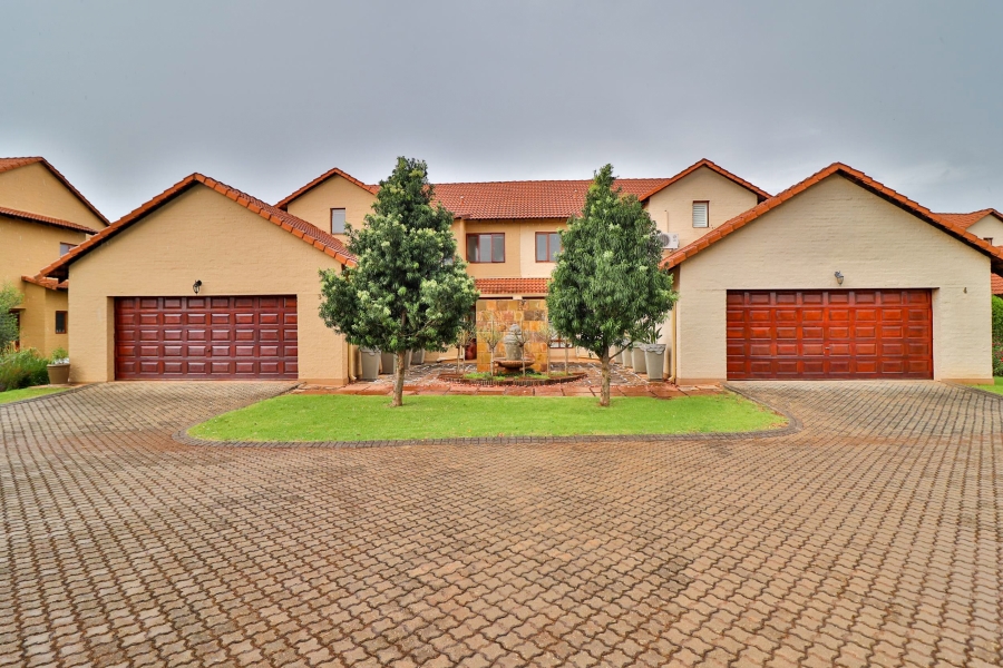 To Let 3 Bedroom Property for Rent in The Coves North West